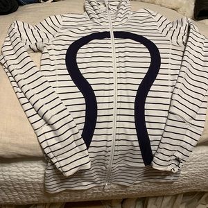Lululemon Women’s Jacket Size 6